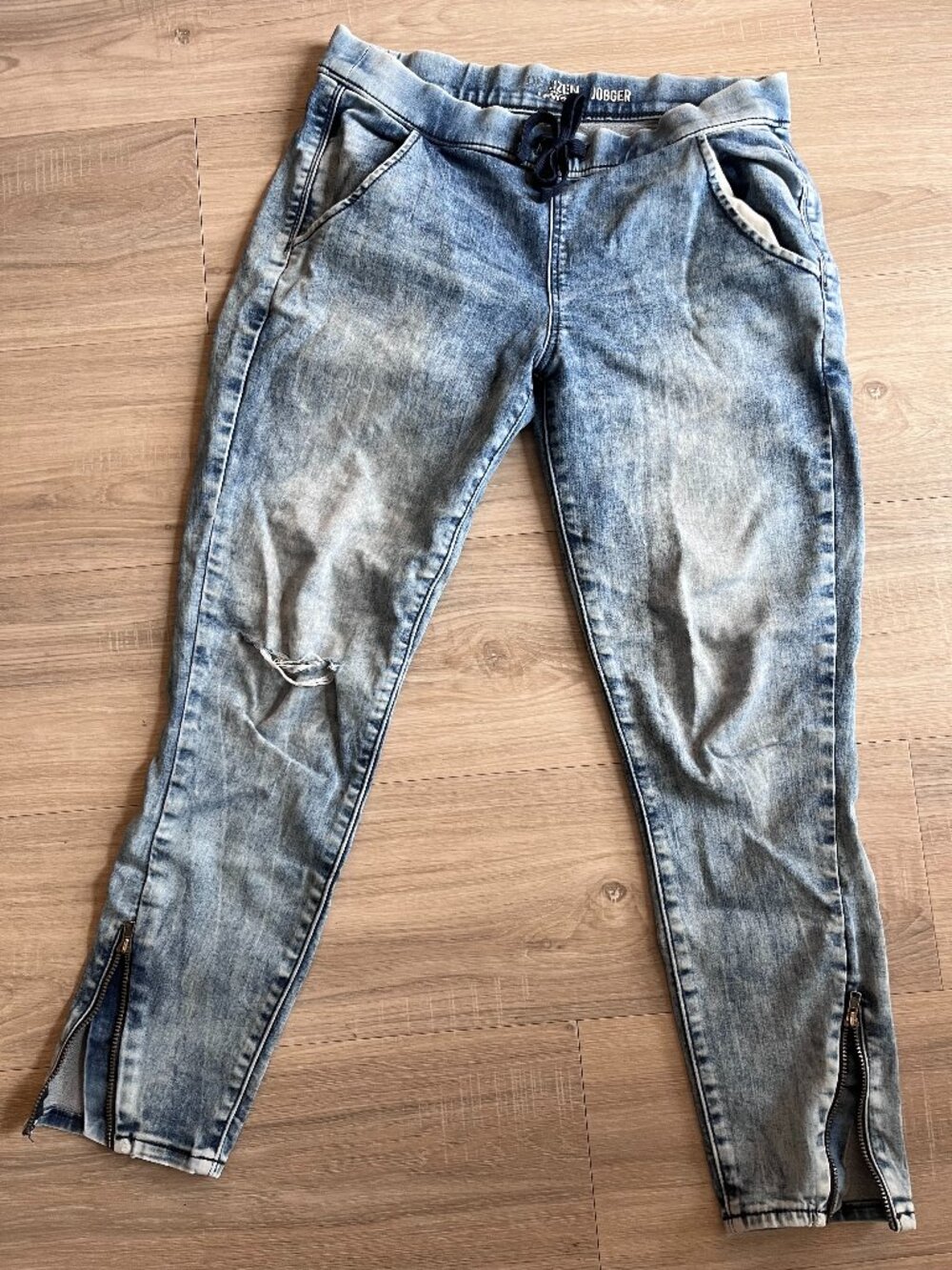Stretchy Trendy Denizen Levi's Distressed Jegging Jogger Ripped Jeans Zipper